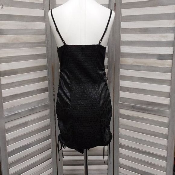 59 - Women's sleeveless ruched side bodycon dress,  | Wild Fable | Medium - Picture 6 of 15